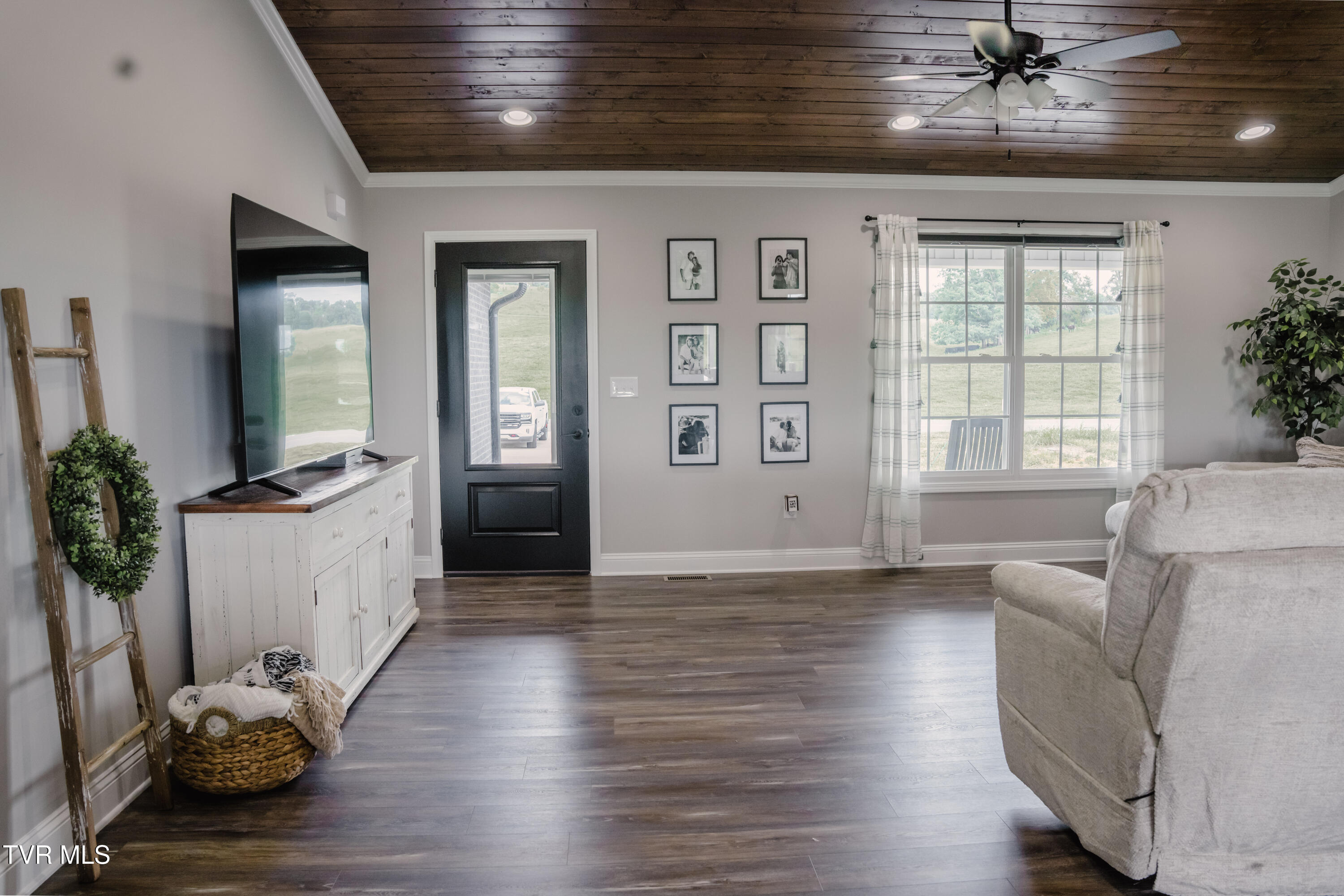 2166 Old Stage Road Tusculum, TN 37745 - Photo 25 of 39 20240815-DSC05193-HDR
