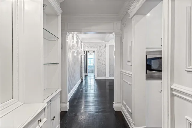 $599,000 | 160 Middle Neck Road, Unit 5A, Great Neck, NY 11021