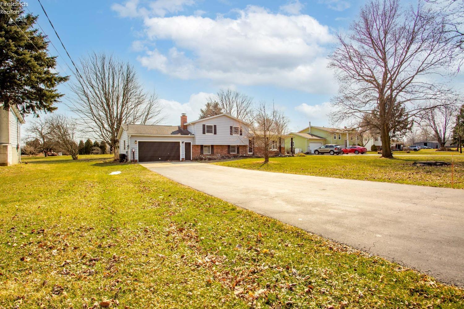 13816 Mason Road Vermilion, OH 44089 - Photo 3 of 25 Gallery Image 3