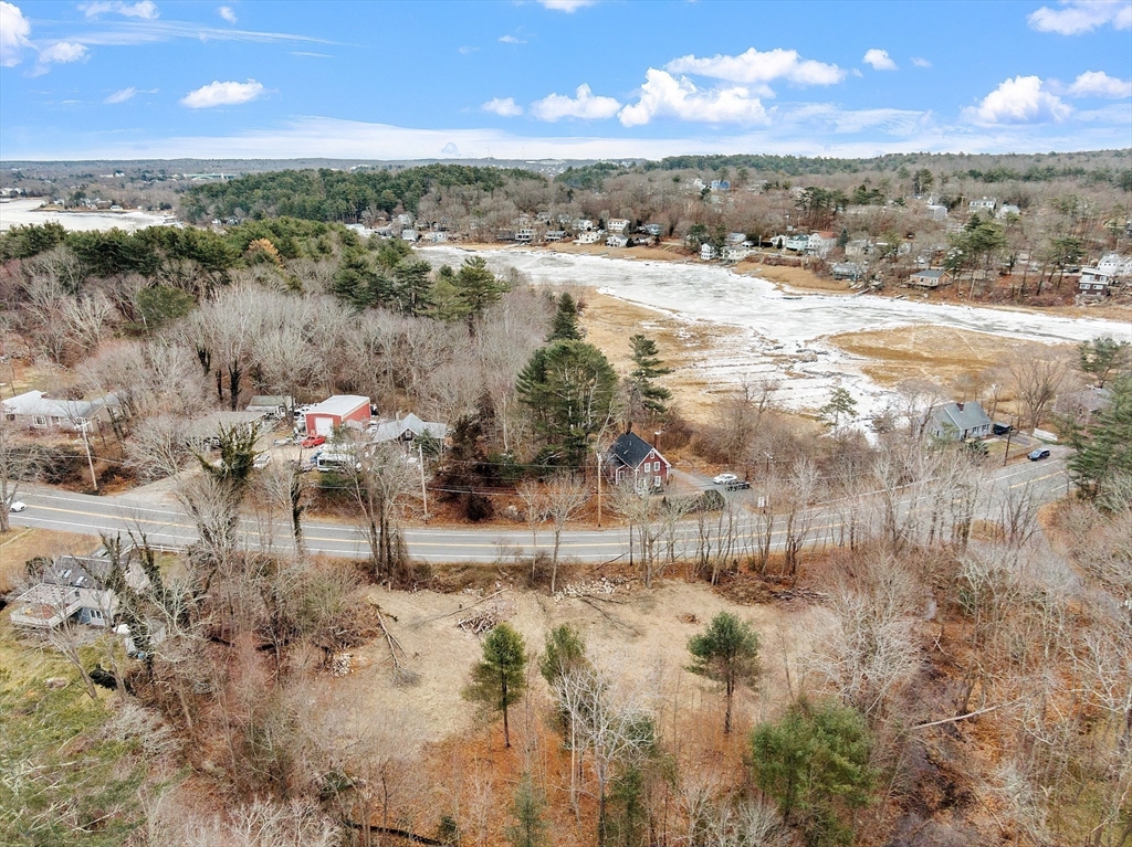 320 Essex Avenue Gloucester, MA 01930 - Photo 5 of 12