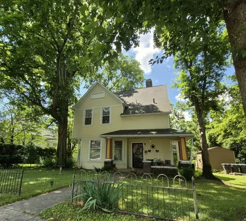 $399,900 | 104 2nd Avenue, Columbia, TN 38401