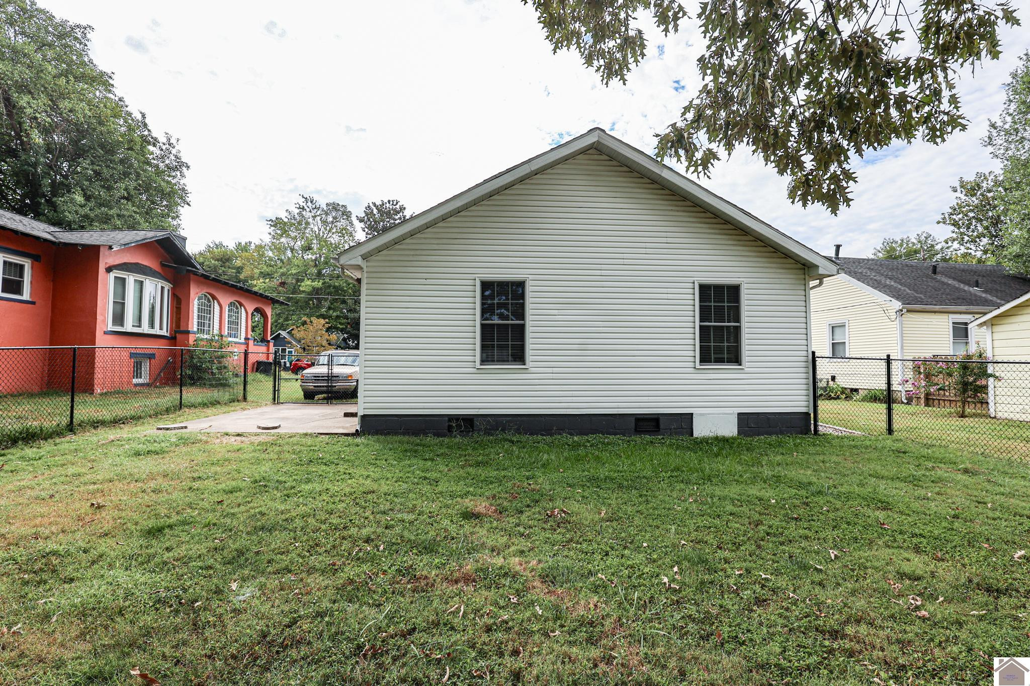 3283 Harrison Street Paducah, KY 42001 - Photo 4 of 31 Back of the House
