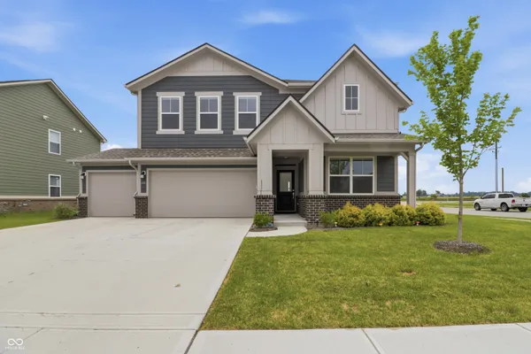 $459,900 | 6778 Sugar Crk Lane, Whitestown, IN 46075