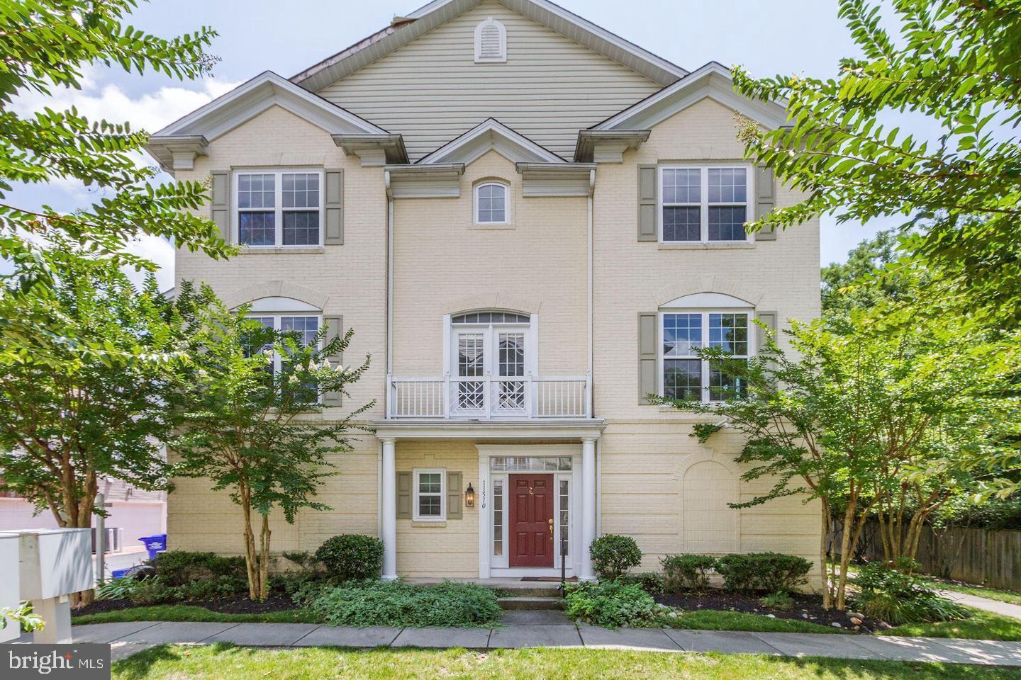 11510 Clairmont View Way Silver Spring, MD 20902 - Photo 1 of 35