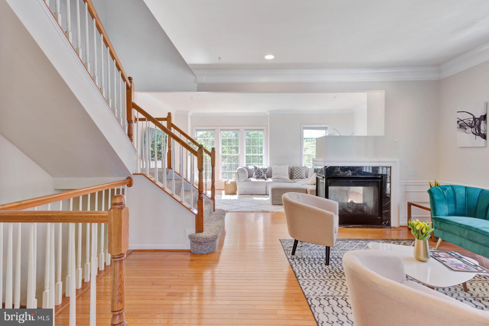 11510 Clairmont View Way Silver Spring, MD 20902 - Photo 10 of 35