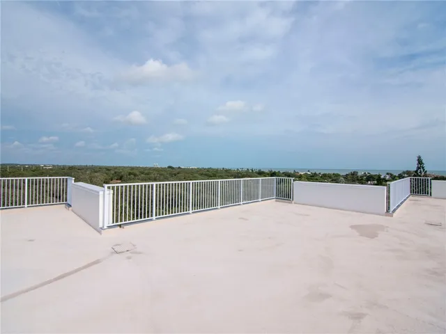 a view of terrace with city view