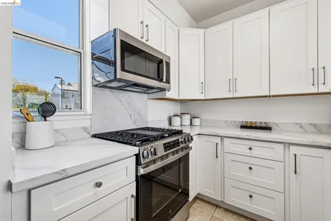 $800,000 | 807 Commodore Drive, Richmond, CA 94804