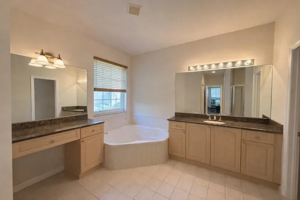 $4,200 | 10671 OldHammock Way, Wellington, FL 33414