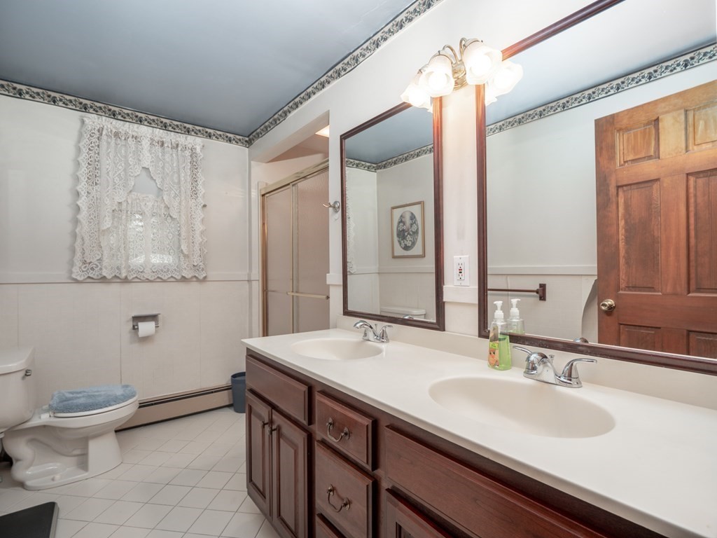 10 Chatham Road Chelmsford, MA 01824 - Photo 22 of 37 Gallery Image 22