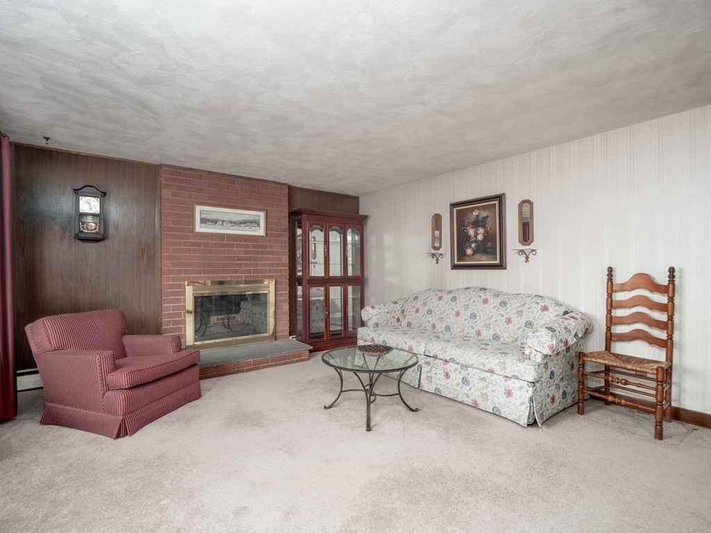 10 Chatham Road Chelmsford, MA 01824 - Photo 6 of 37 Gallery Image 6