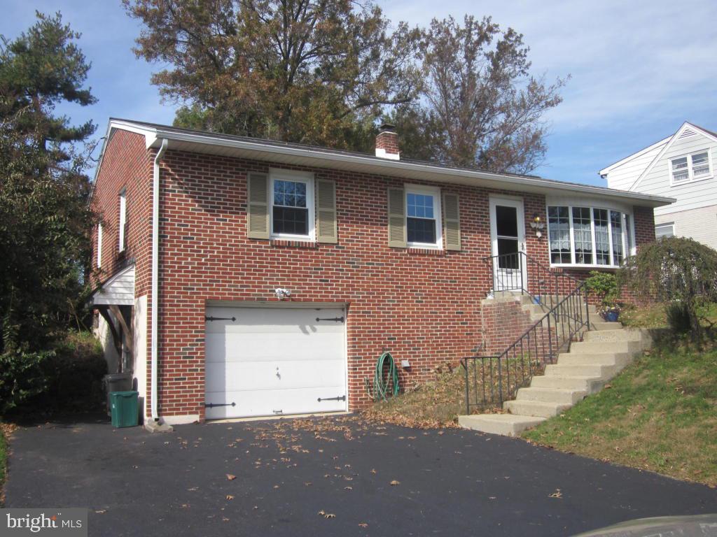 64 Quaker Hills Road Lancaster, PA 17603 - Photo 2 of 19 Gallery Image 2