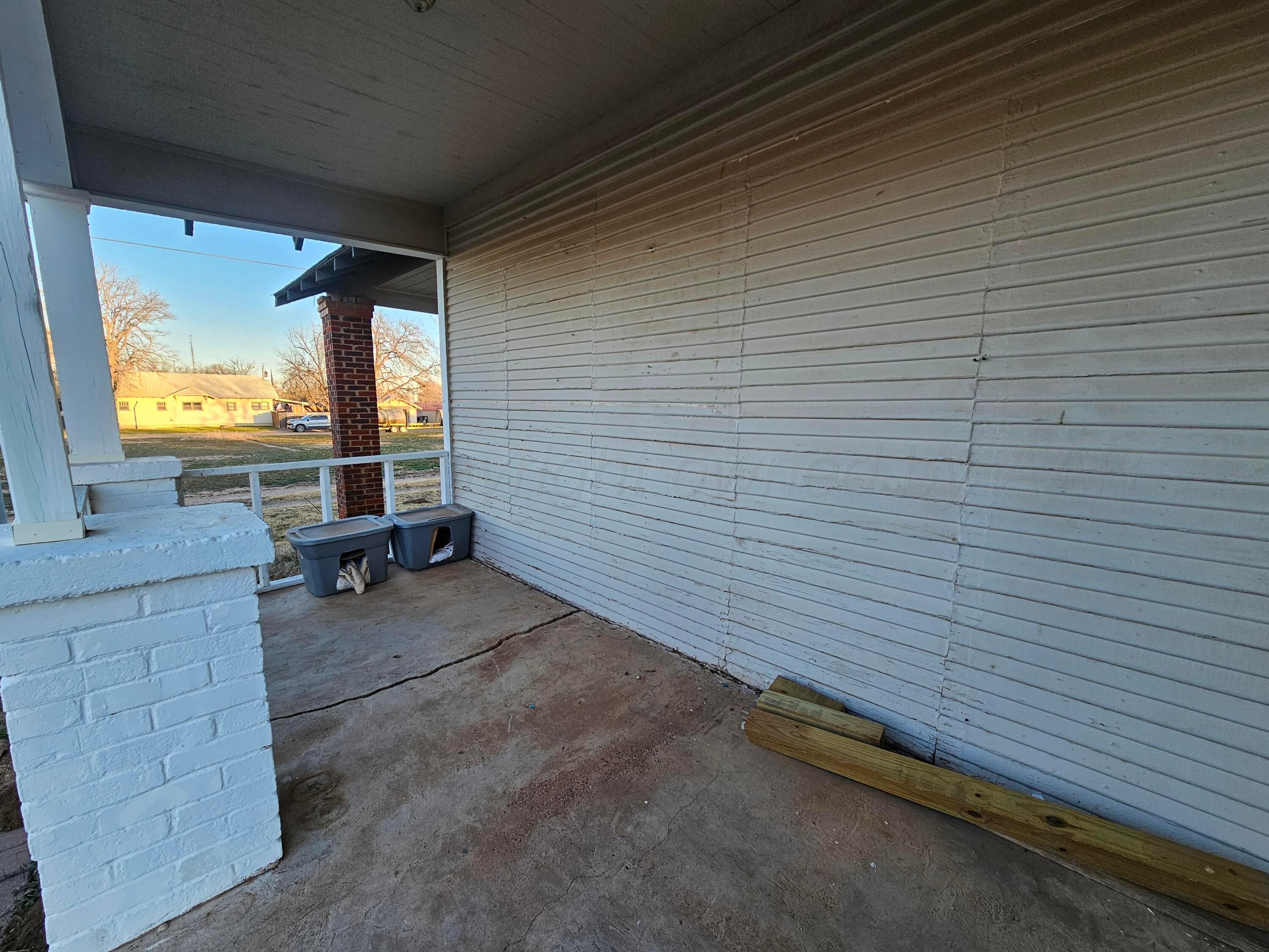 1415 Backus Street Paducah, TX 79248 - Photo 5 of 29 20250203_174640