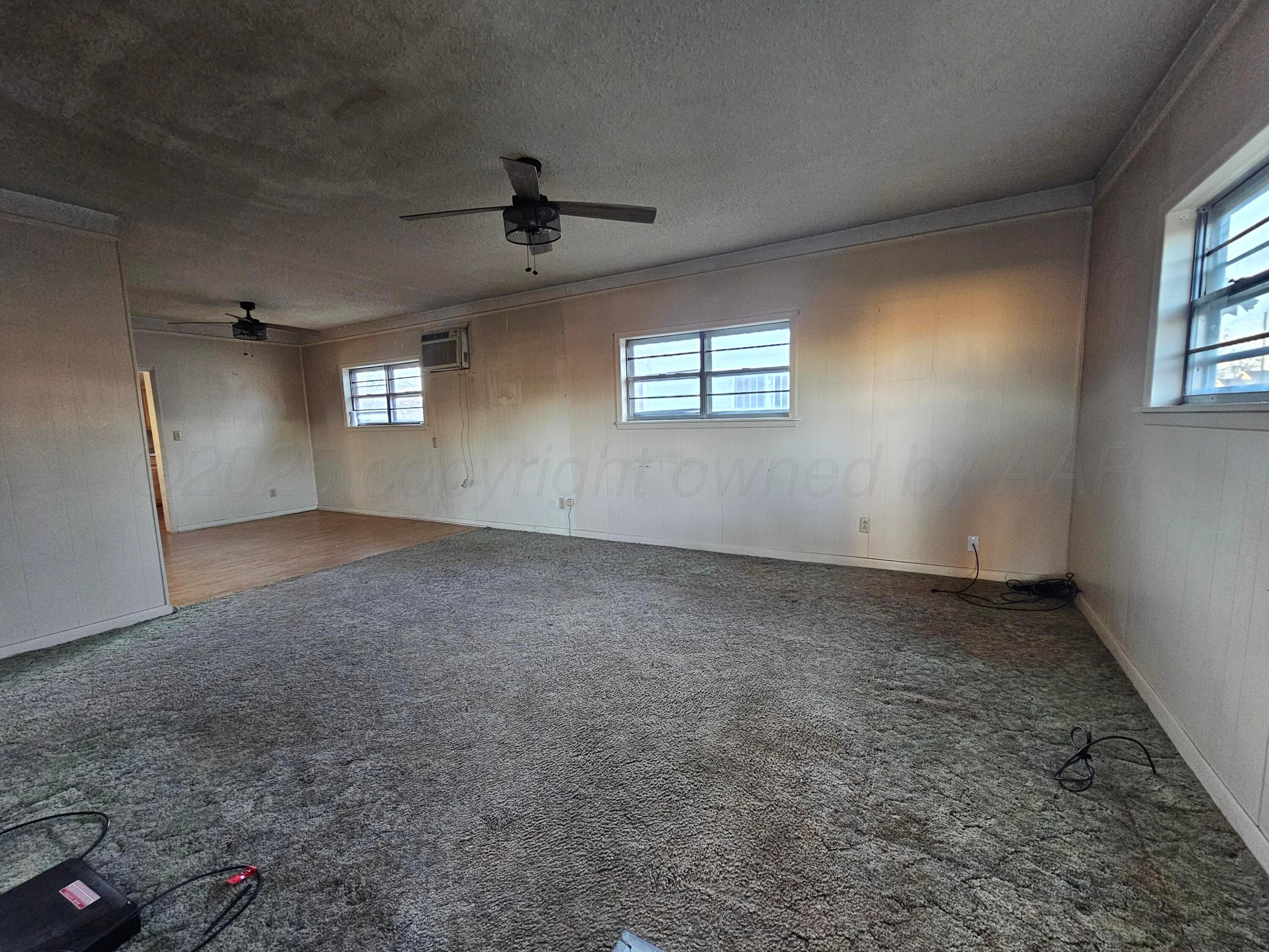 1415 Backus Street Paducah, TX 79248 - Photo 6 of 29 20250203_174706