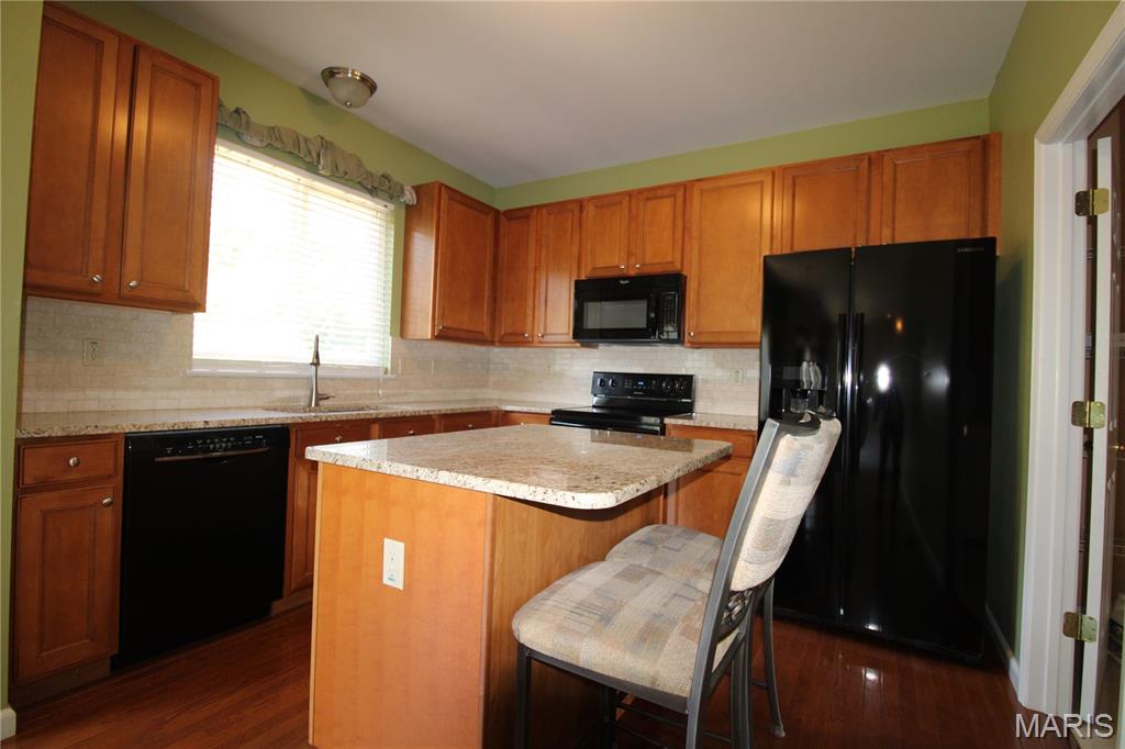 4719 Rutledge Way Drive St. Louis, MO 63129 - Photo 3 of 18 Gallery Image 3