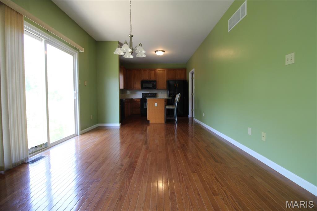 4719 Rutledge Way Drive St. Louis, MO 63129 - Photo 5 of 18 Gallery Image 5