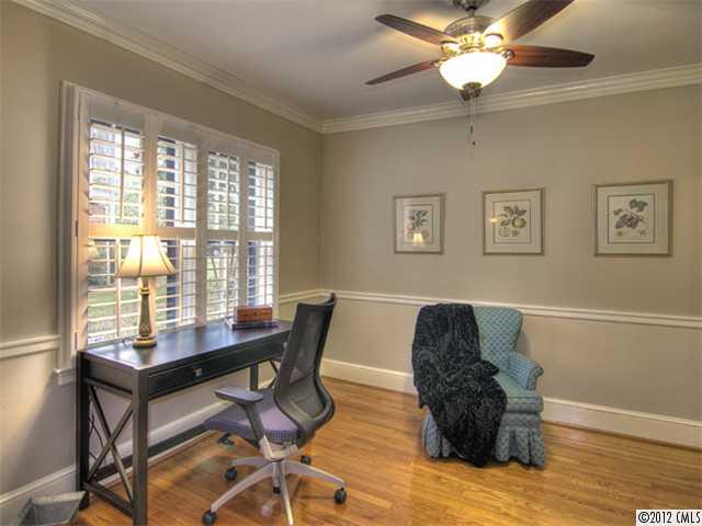 2909 Clover Road Charlotte, NC 28211 - Photo 4 of 16 a living room with furniture and a window