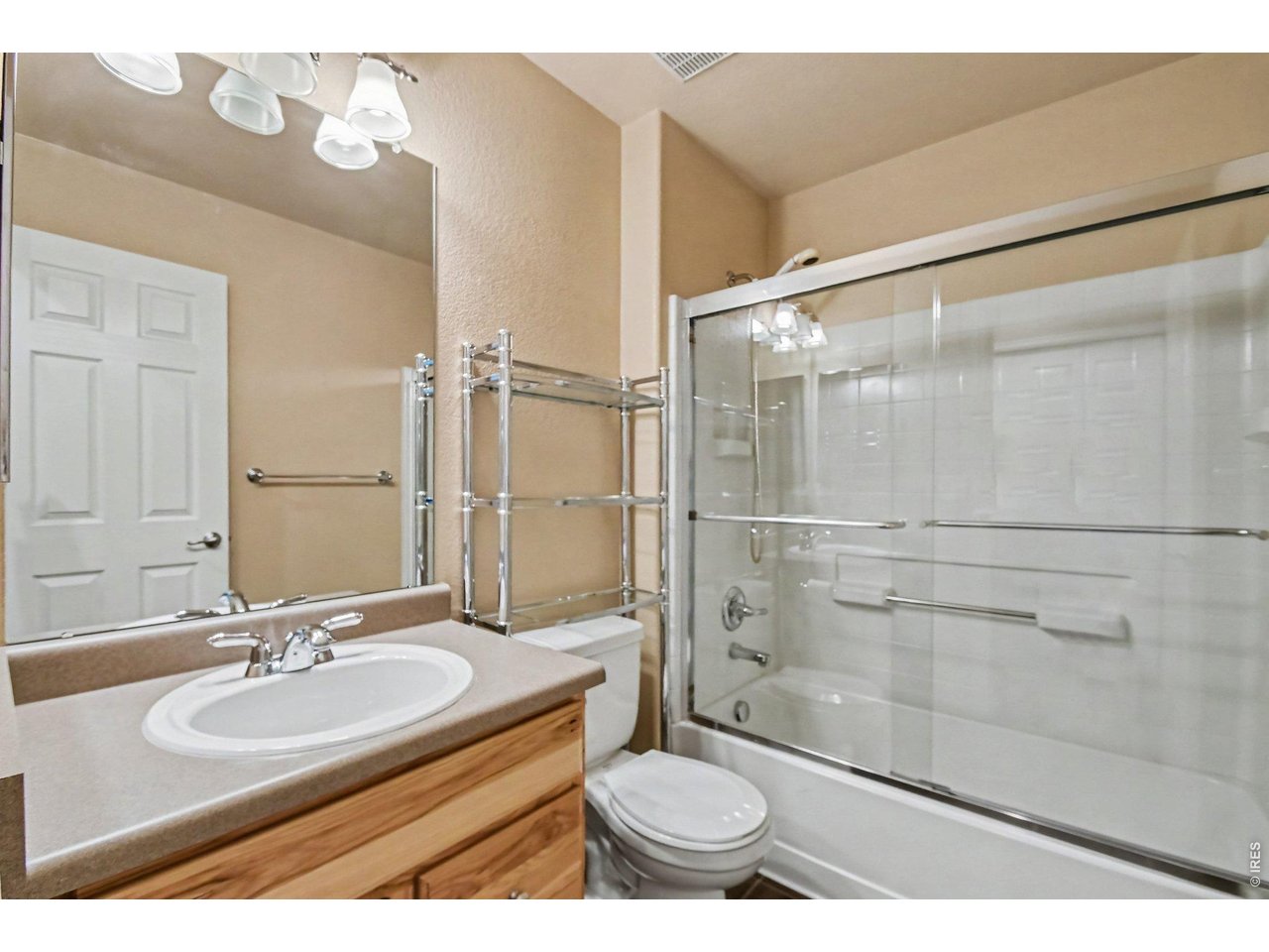 827 Province Road Fort Collins, CO 80525 - Photo 19 of 31 Spare Bathroom