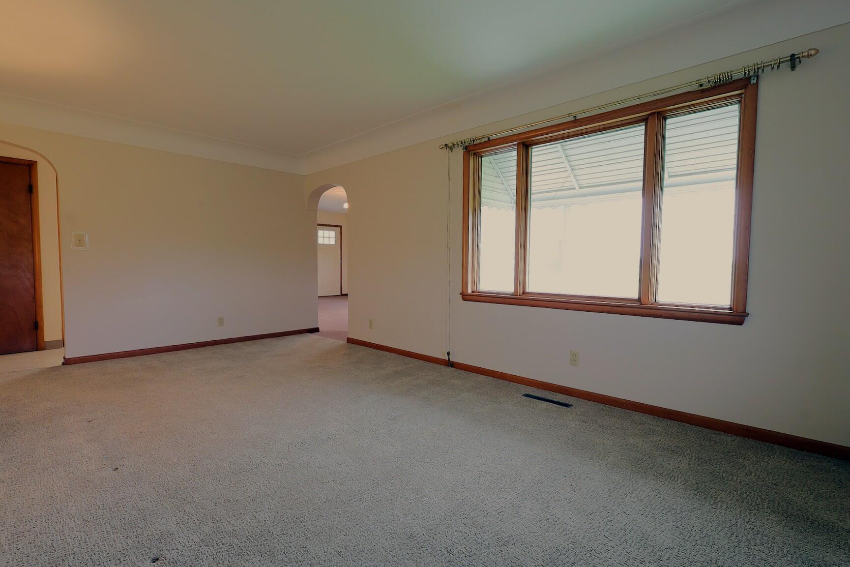 6740 Austin Road Saline, MI 48176 - Photo 13 of 37 6740 Austin (24)