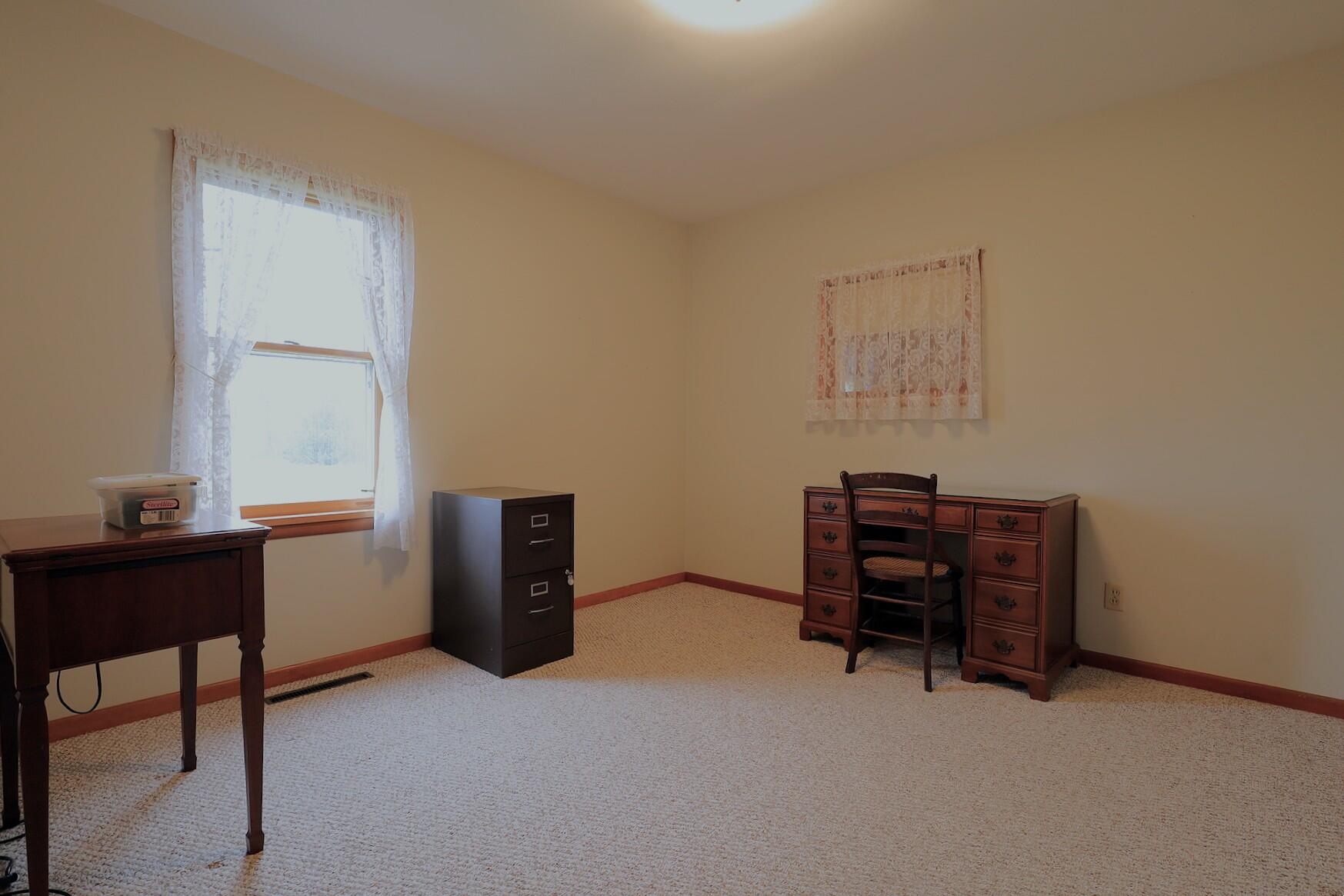 6740 Austin Road Saline, MI 48176 - Photo 19 of 37 6740 Austin (30)