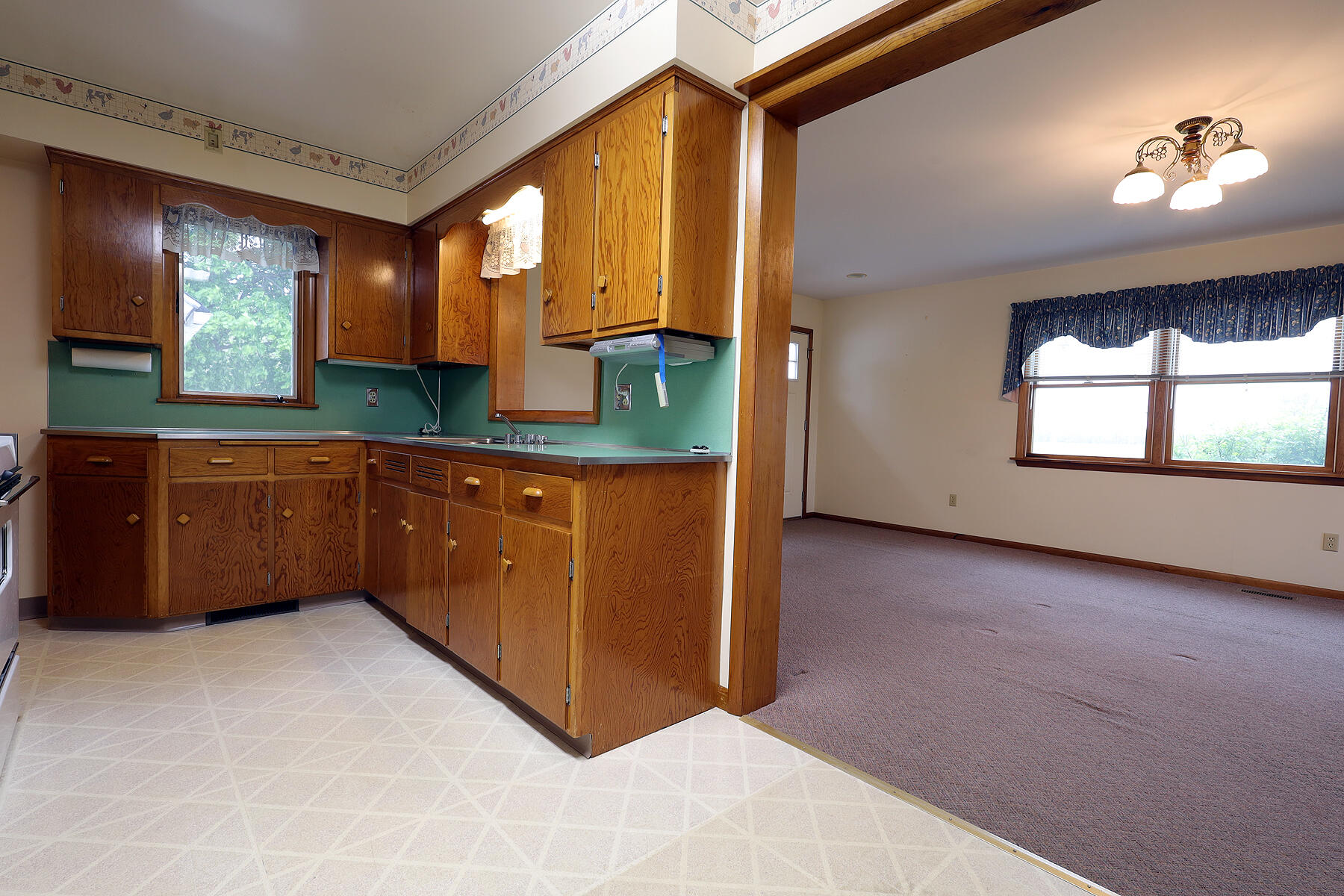 6740 Austin Road Saline, MI 48176 - Photo 8 of 37 6740 Austin (19)