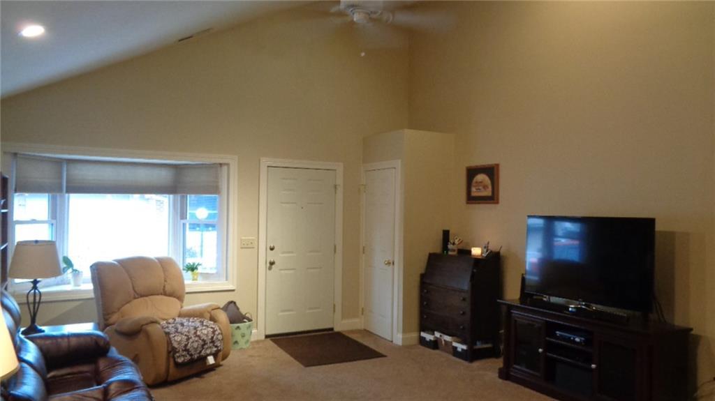506 Ridgeview Court, Unit 22 Springfield, OH 45504 - Photo 3 of 53