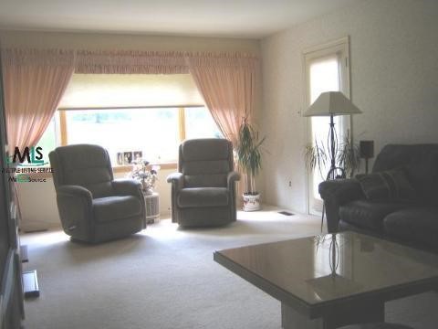 35719 Congress Road Farmington, MI 48335 - Photo 8 of 9 720188-7.JPG