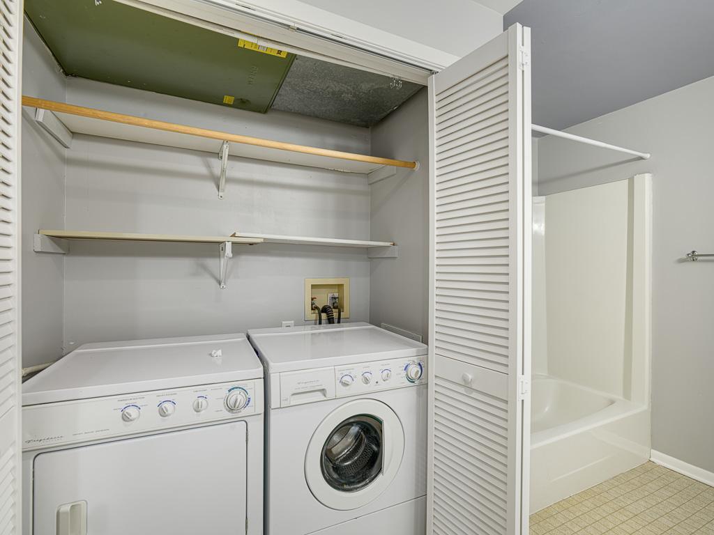 742 County Rd F West, Unit D St. Paul, MN 55126 - Photo 8 of 10