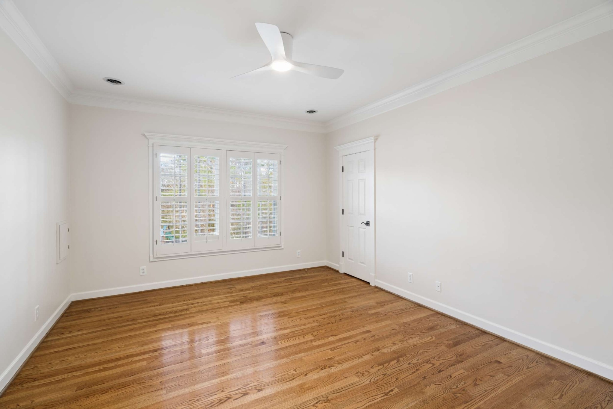 324 East Kingston Springs Road Kingston Springs, TN 37082 - Photo 43 of 86 a view of empty room with wooden floor and fan