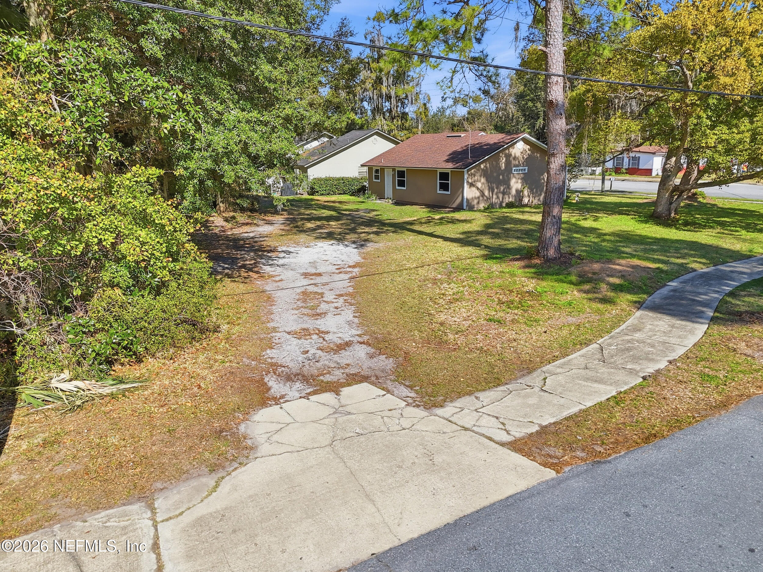 3084 Parental Home Road Jacksonville, FL 32216 - Photo 26 of 31 a view of yard