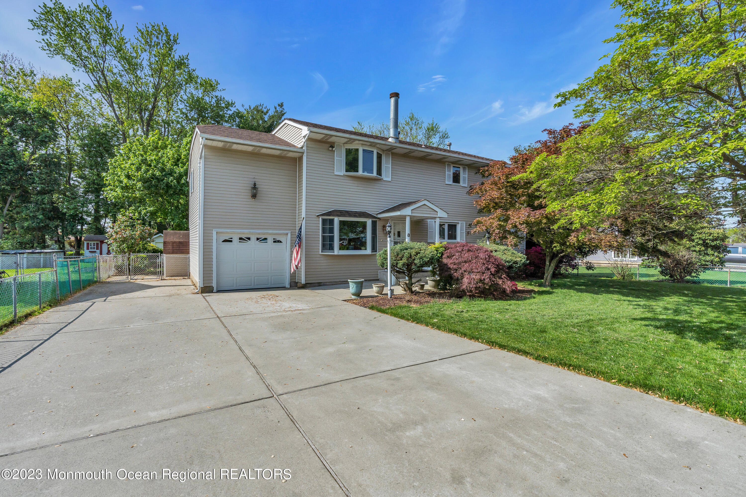 8 Willow Brook Road Freehold, NJ 07728 - Photo 13 of 49 037_dsc04319