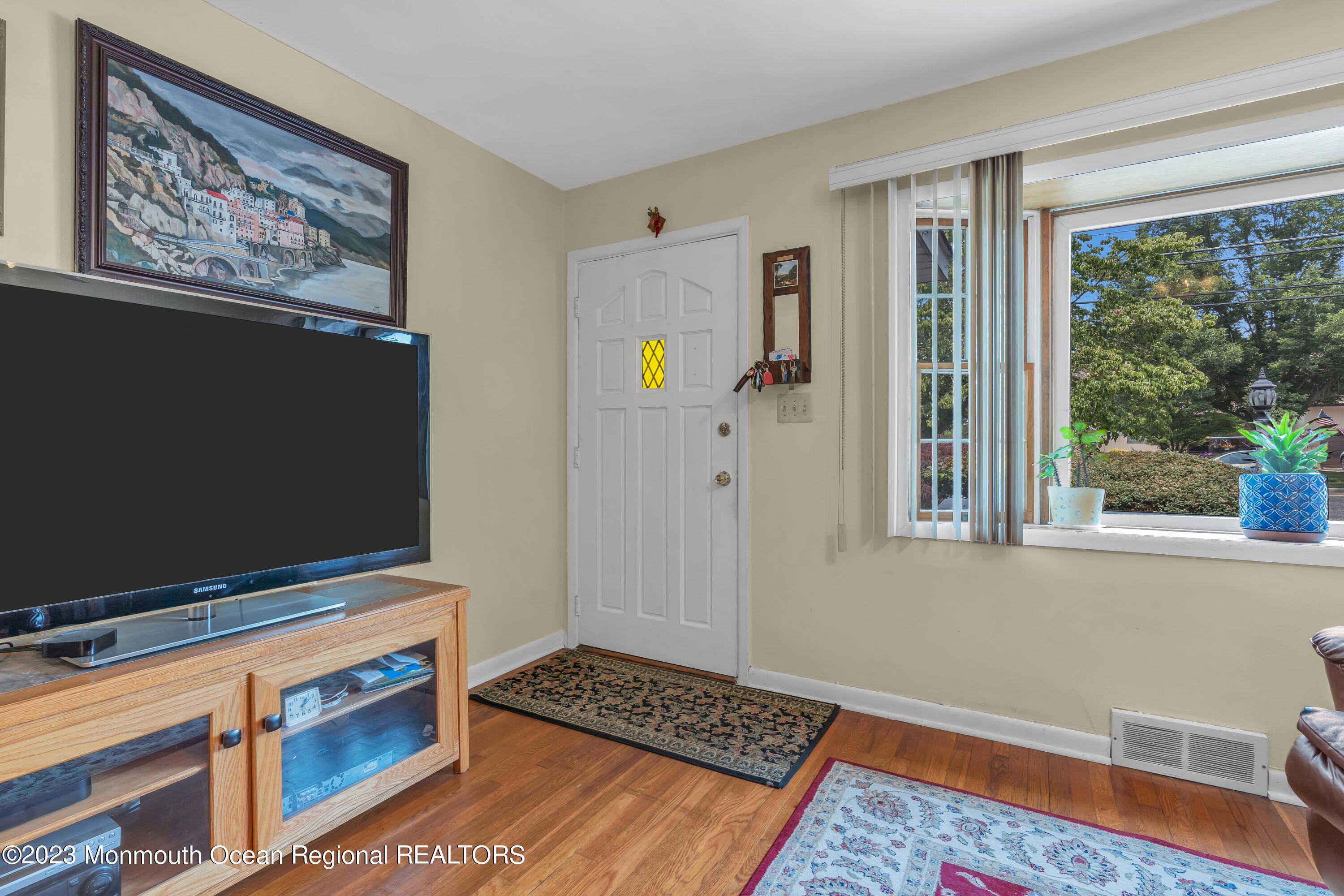 8 Willow Brook Road Freehold, NJ 07728 - Photo 16 of 49 047_dsc08413