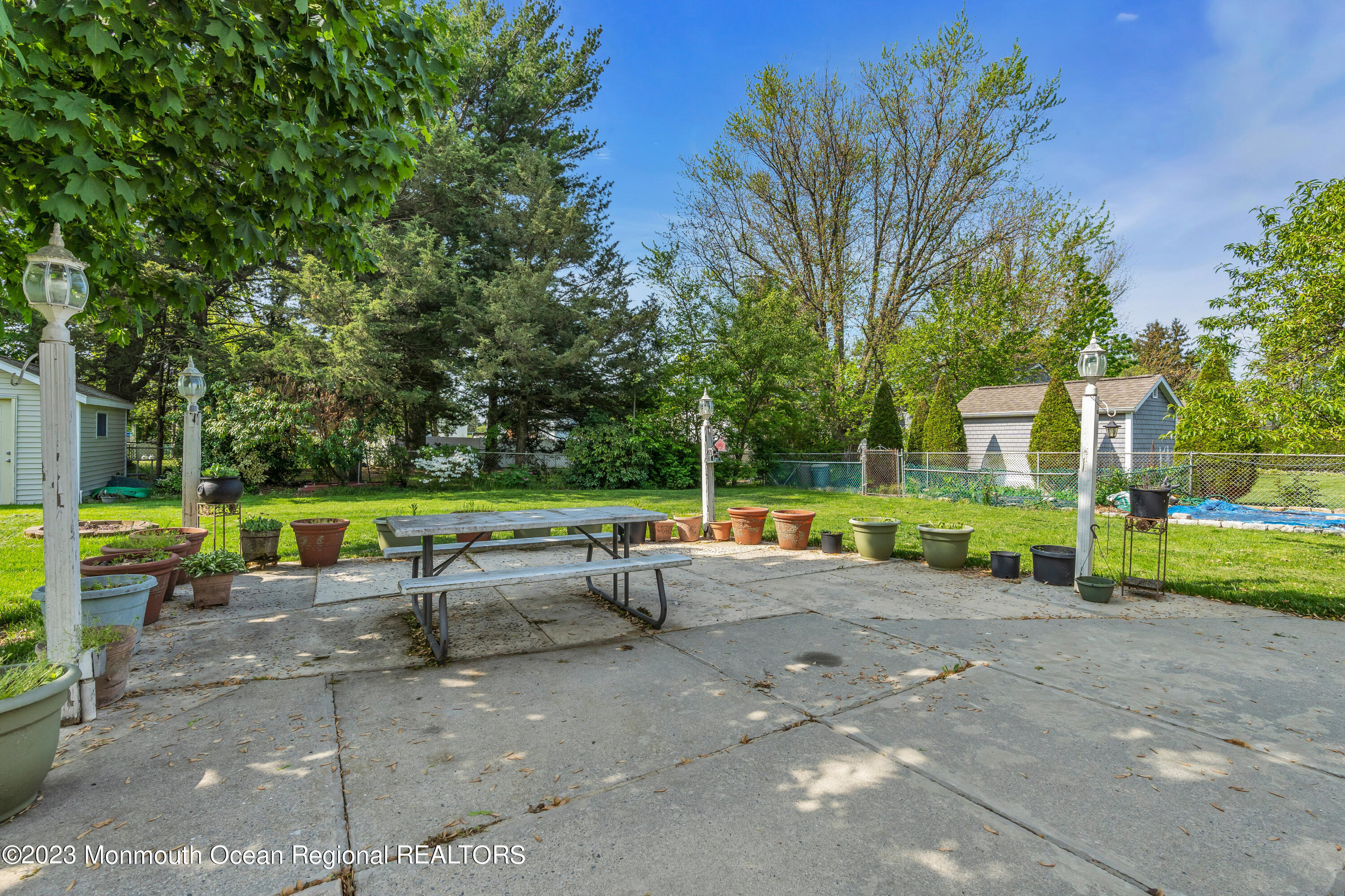 8 Willow Brook Road Freehold, NJ 07728 - Photo 7 of 49 040_dsc04334