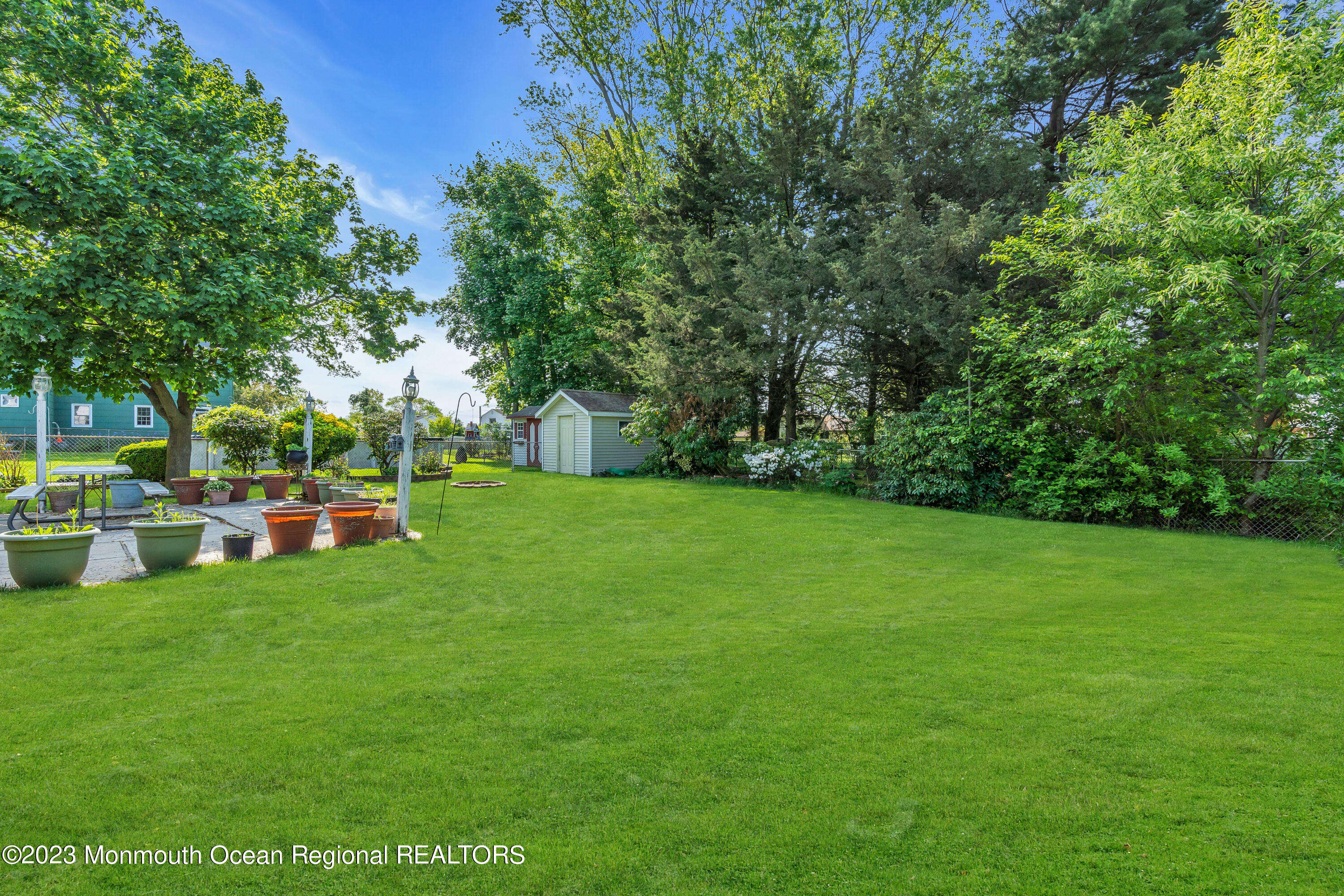 8 Willow Brook Road Freehold, NJ 07728 - Photo 9 of 49 007_dsc04344-1