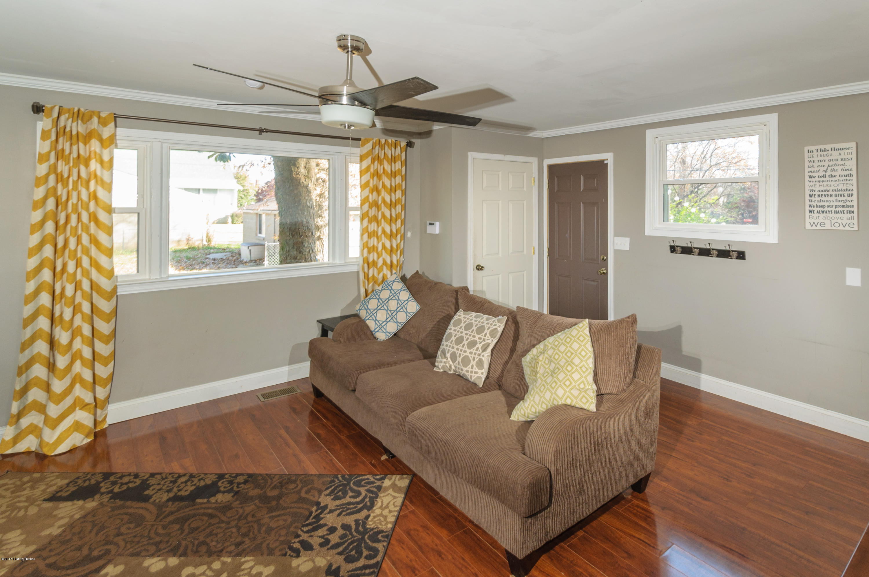 3127 Bobolink Road Louisville, KY 40213 - Photo 14 of 36 3127 Bobolink Rd-15