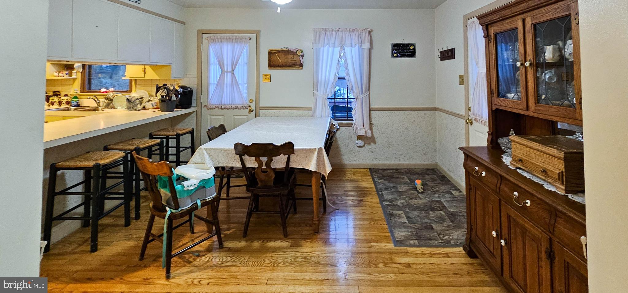 21272 Leiters Mill Road Hagerstown, MD 21742 - Photo 5 of 51 Dining Room