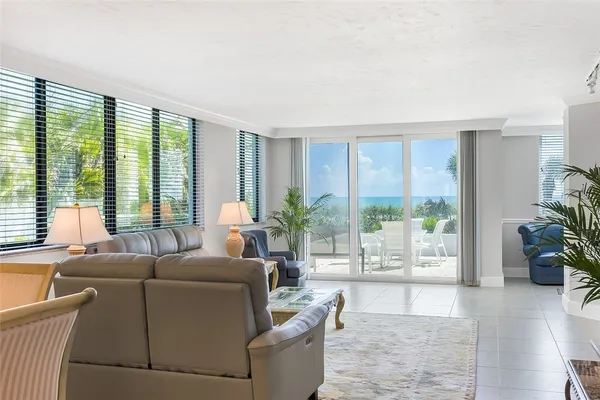 $8,500 | 5790 Florida A1A, Unit 1A, Vero Beach, FL 32963