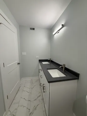 $2,500 | 1173 South Forums Court, Unit 1D, Wheeling, IL 60090