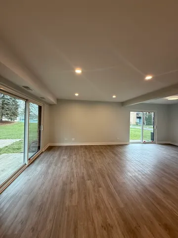 $2,500 | 1173 South Forums Court, Unit 1D, Wheeling, IL 60090