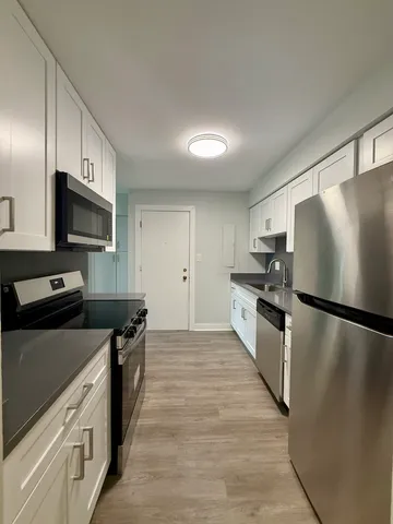 $2,500 | 1173 South Forums Court, Unit 1D, Wheeling, IL 60090