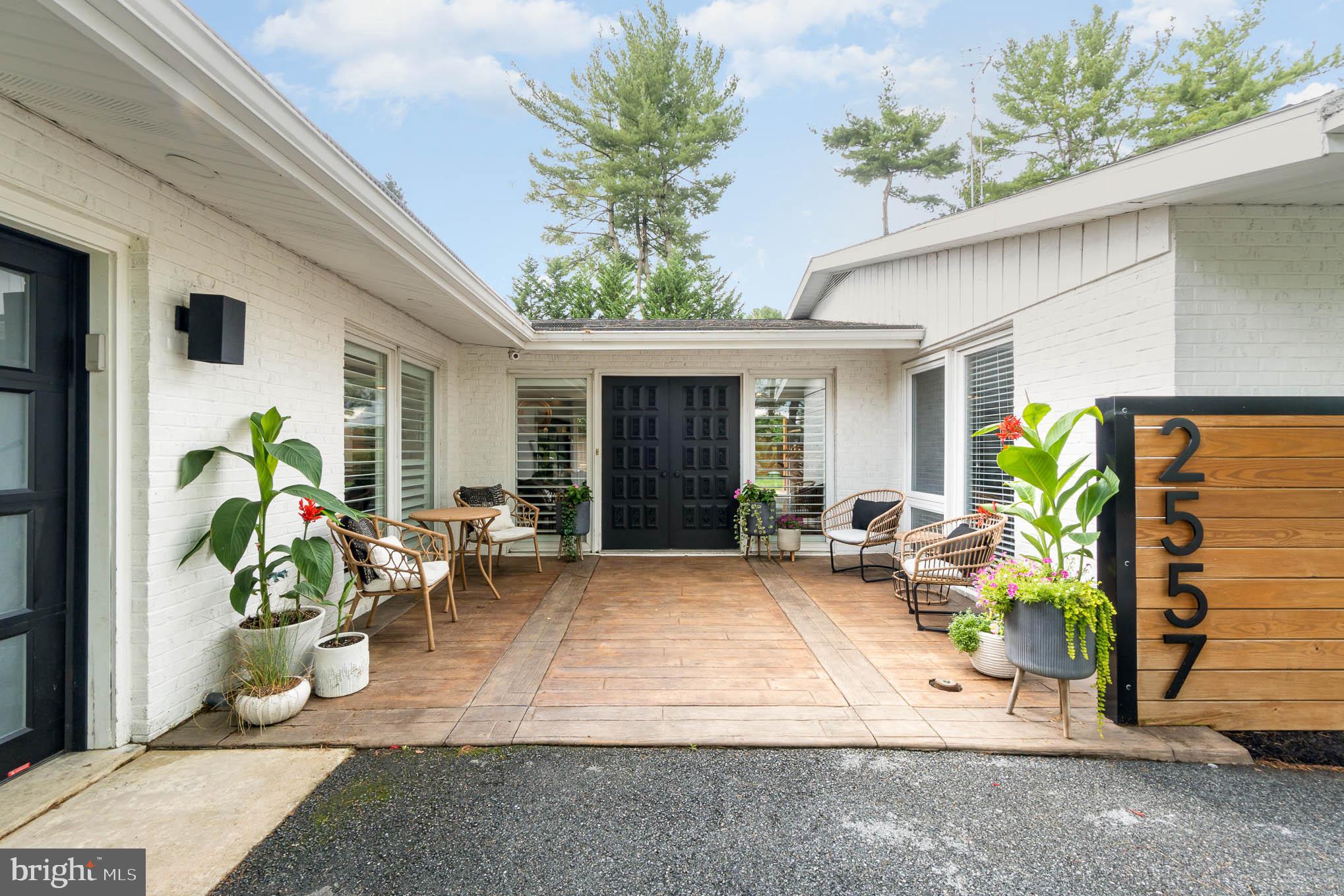 2557 Butter Road Lancaster, PA 17601 - Photo 5 of 58