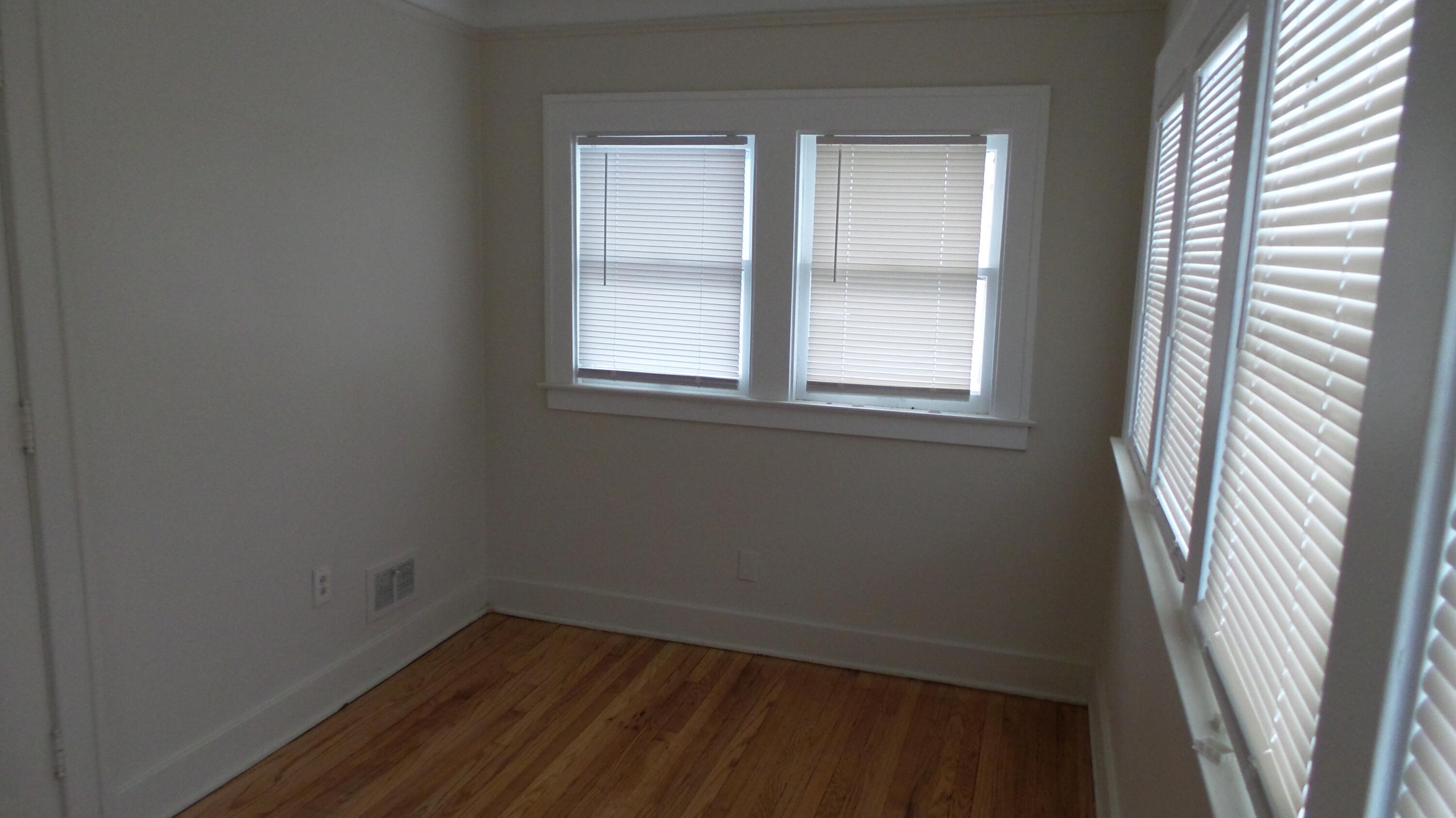 4348 Sturtevant Street Detroit, MI 48204 - Photo 14 of 25 20140205_054651