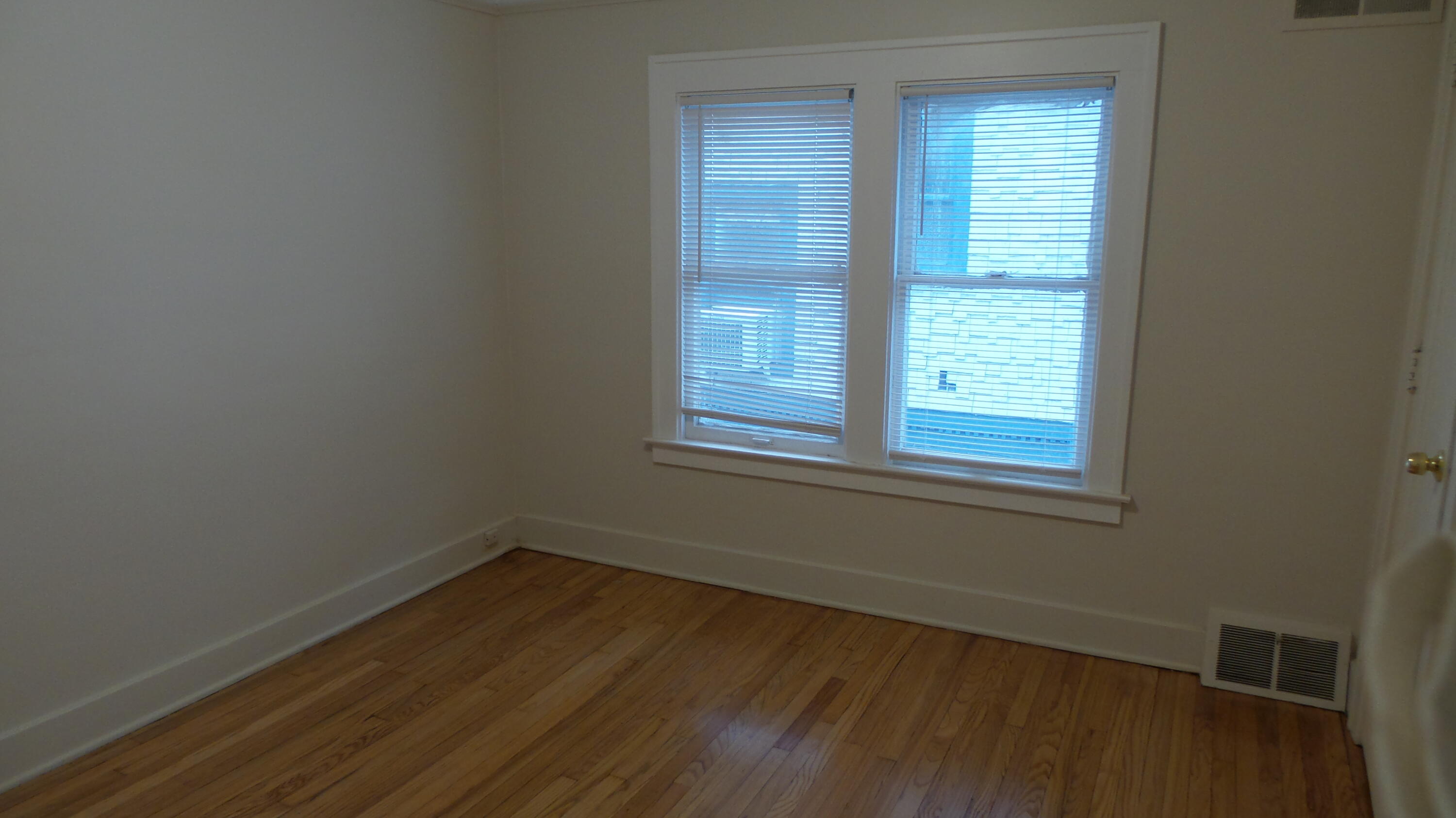 4348 Sturtevant Street Detroit, MI 48204 - Photo 16 of 25 20140205_054620