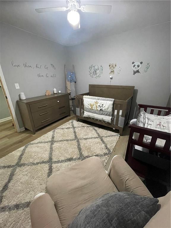 433 Spring Place Resaca Road Chatsworth, GA 30705 - Photo 35 of 51 a living room with furniture