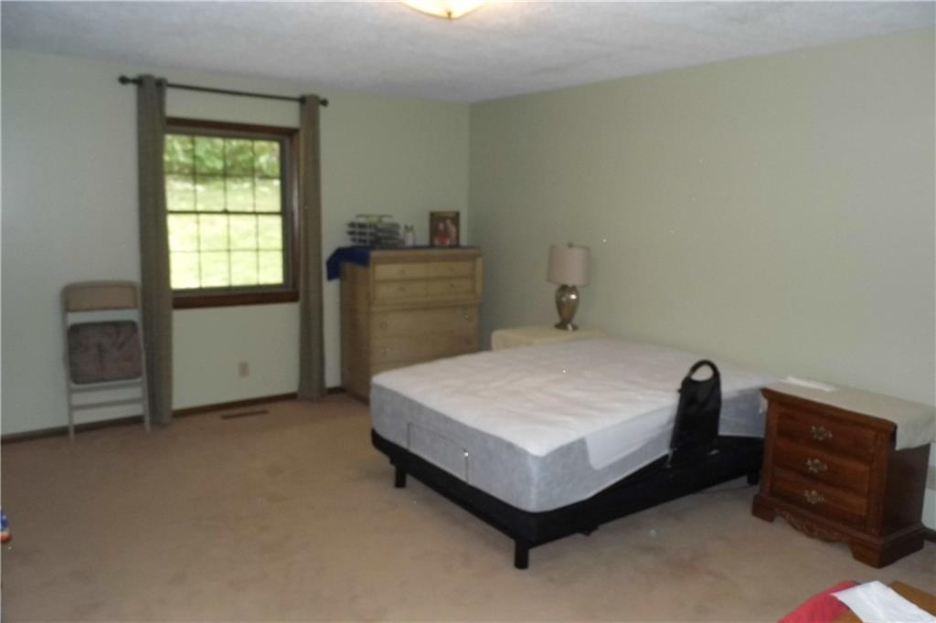 1185 Ewing Road Coraopolis, PA 15108 - Photo 12 of 16 Gallery Image 12