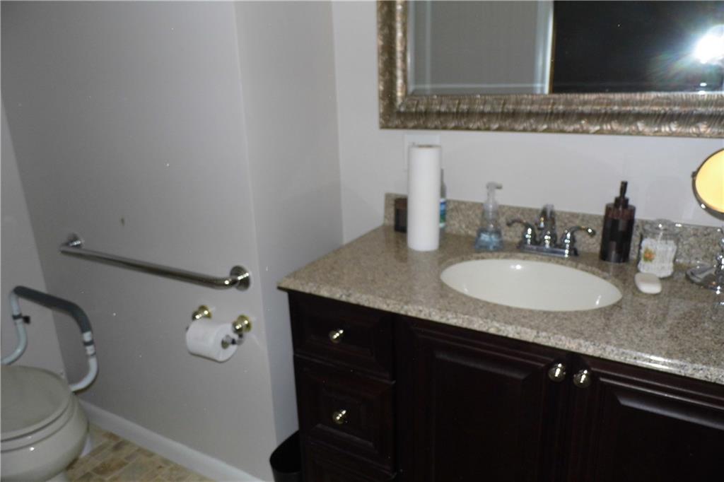 1185 Ewing Road Coraopolis, PA 15108 - Photo 13 of 16 Gallery Image 13