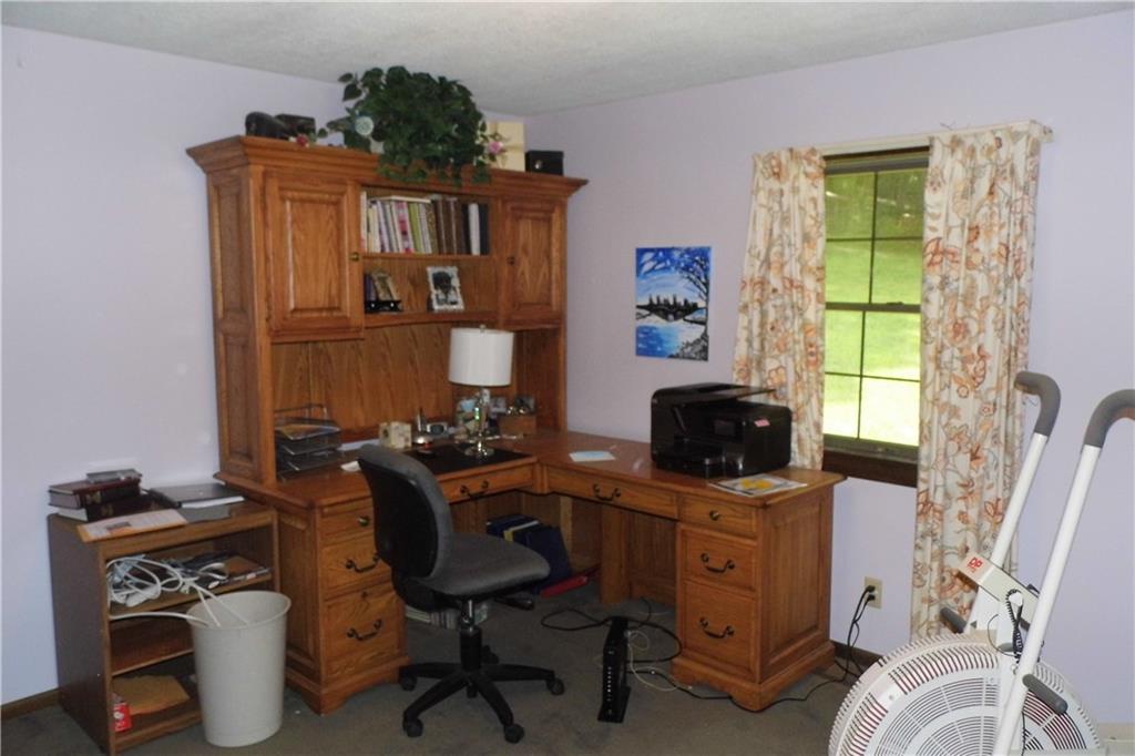 1185 Ewing Road Coraopolis, PA 15108 - Photo 14 of 16 Gallery Image 14