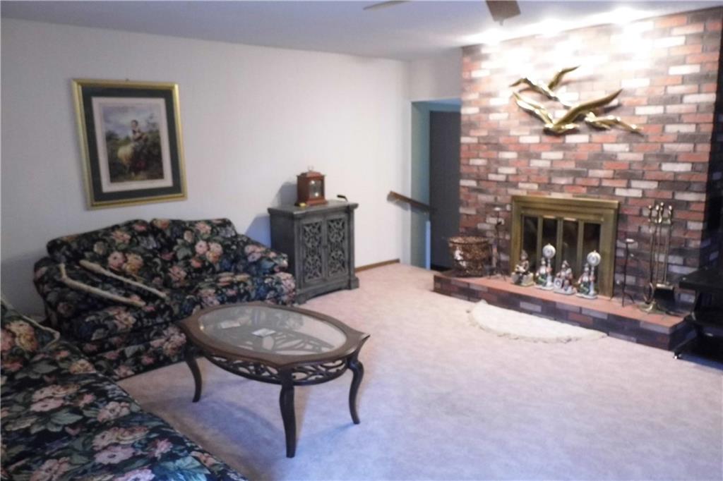 1185 Ewing Road Coraopolis, PA 15108 - Photo 9 of 16 Gallery Image 9