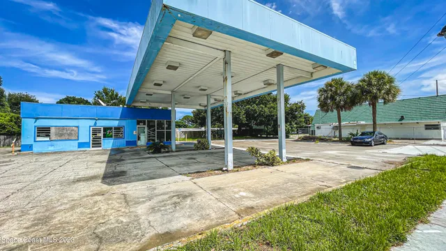 $899,000 | 429 South Babcock Street, Melbourne, FL 32901