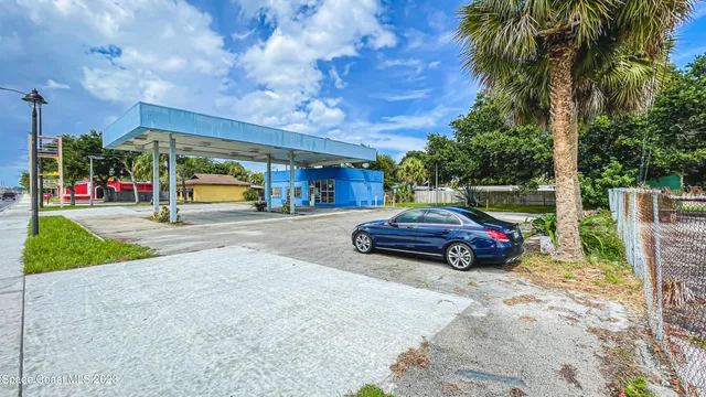 $899,000 | 429 South Babcock Street, Melbourne, FL 32901