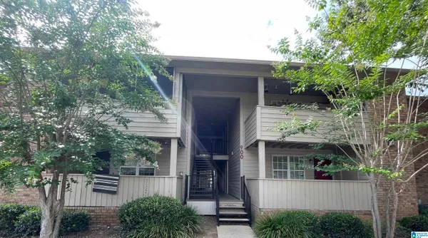 $1,450 | 910 Chapel Creek Drive, Unit 910, Birmingham, AL 35226
